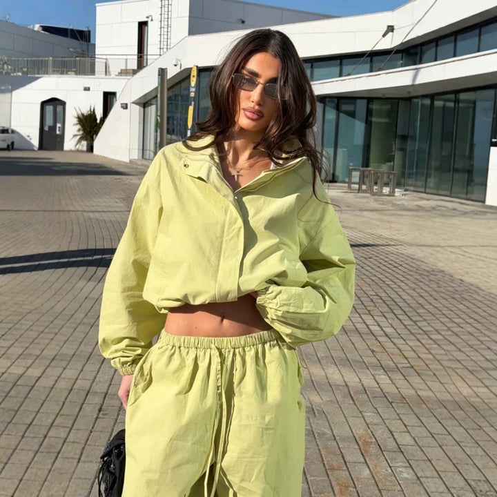 Women’s casual two-piece set made of flowing fabric with wide leg Mune Fashion