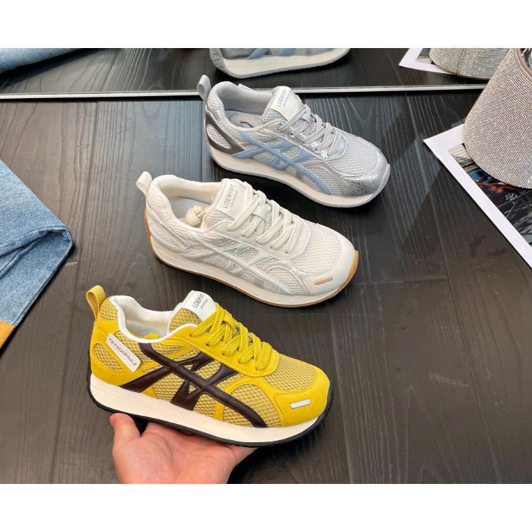 Women's sporty sneakers with breathable mesh details and non-slip sole Mune Fashion