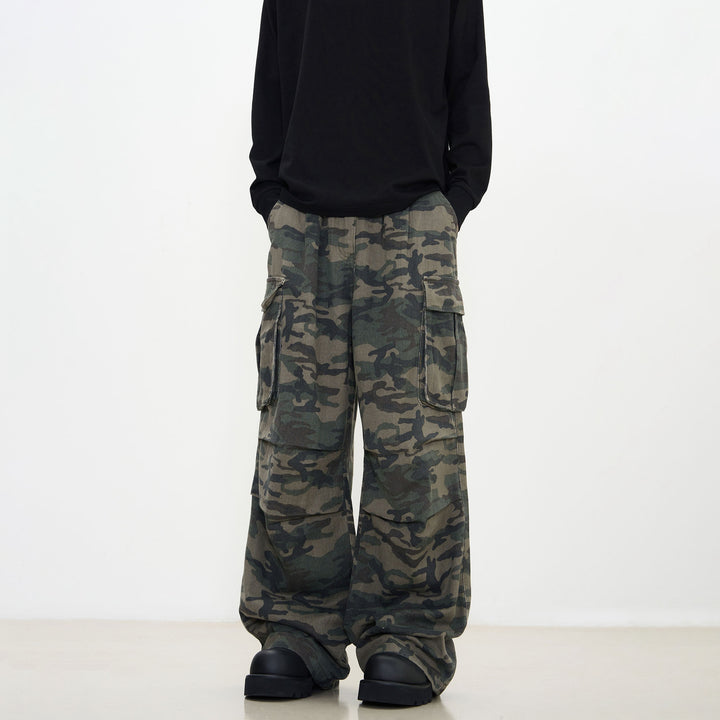 Women's fashionable cargo pants with camouflage pattern Mune Fashion