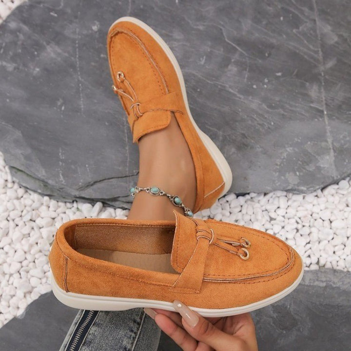 Women's comfortable Slip-On Loafer with decorative tassel trim and ergonomic rubber sole Mune Fashion