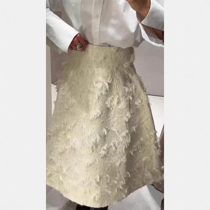 Women's midi skirt with high waist and fringed texture Mune Fashion