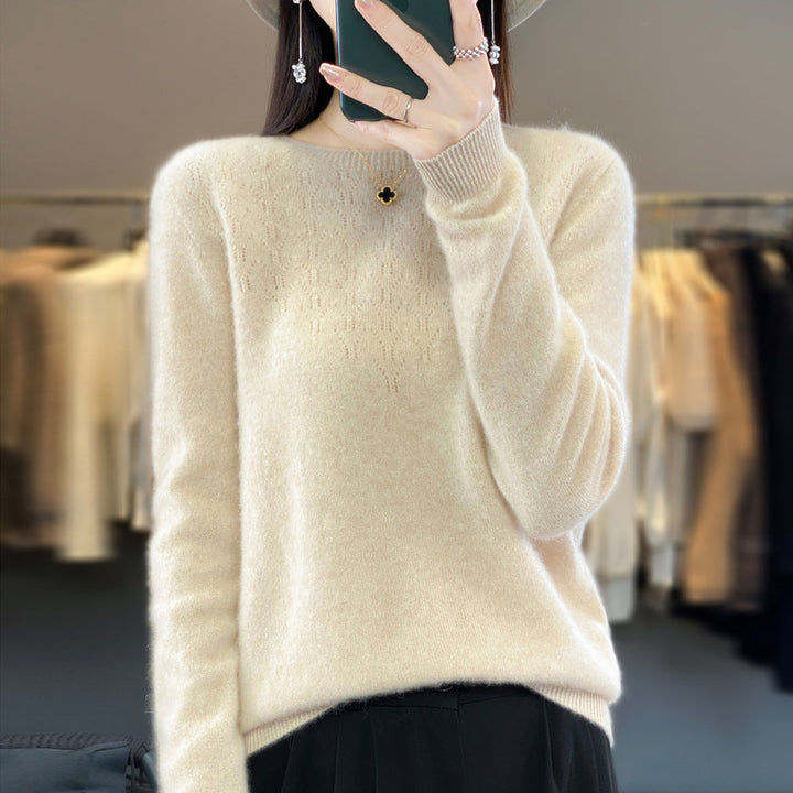 Women Cozy Midweight Round Neck Sweater made of Angora Blend with fine pile and narrow cuff Mune Fashion