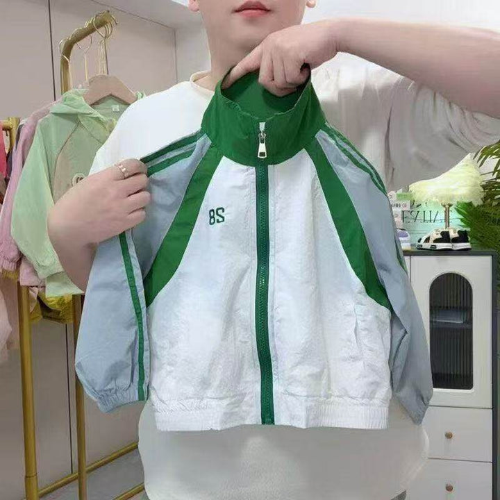 Men's sporty lightweight windbreaker with stand-up collar and raglan sleeves Mune Fashion