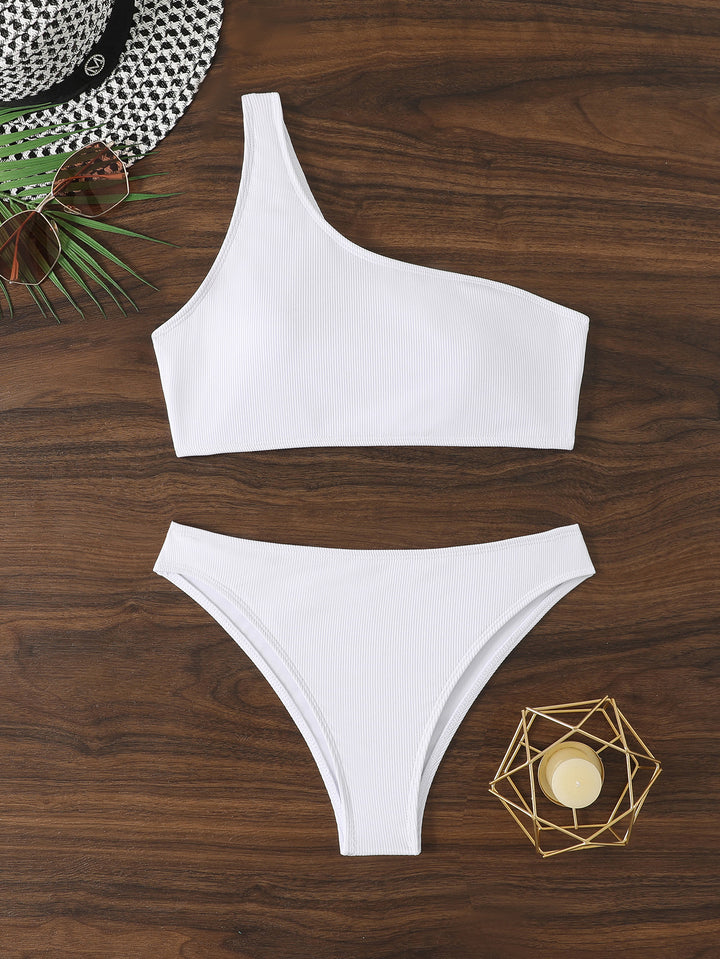 Women's Triangle Bikini with Asymmetric Cut and Refined Rib Design Mune Fashion