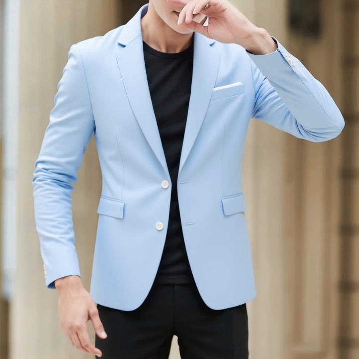 Men's blazer with tailored fit, lightweight stretch quality, and classic button closure Mune Fashion