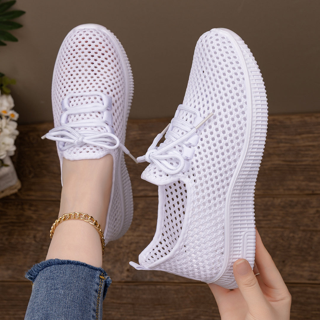 Women's breathable mesh slip-on sneakers with elastic lacing and flexible profile sole Mune Fashion