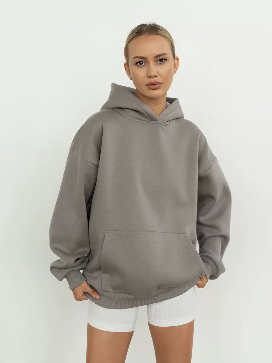 Women's Cozy Oversized Hoodie with Kangaroo Pocket Mune