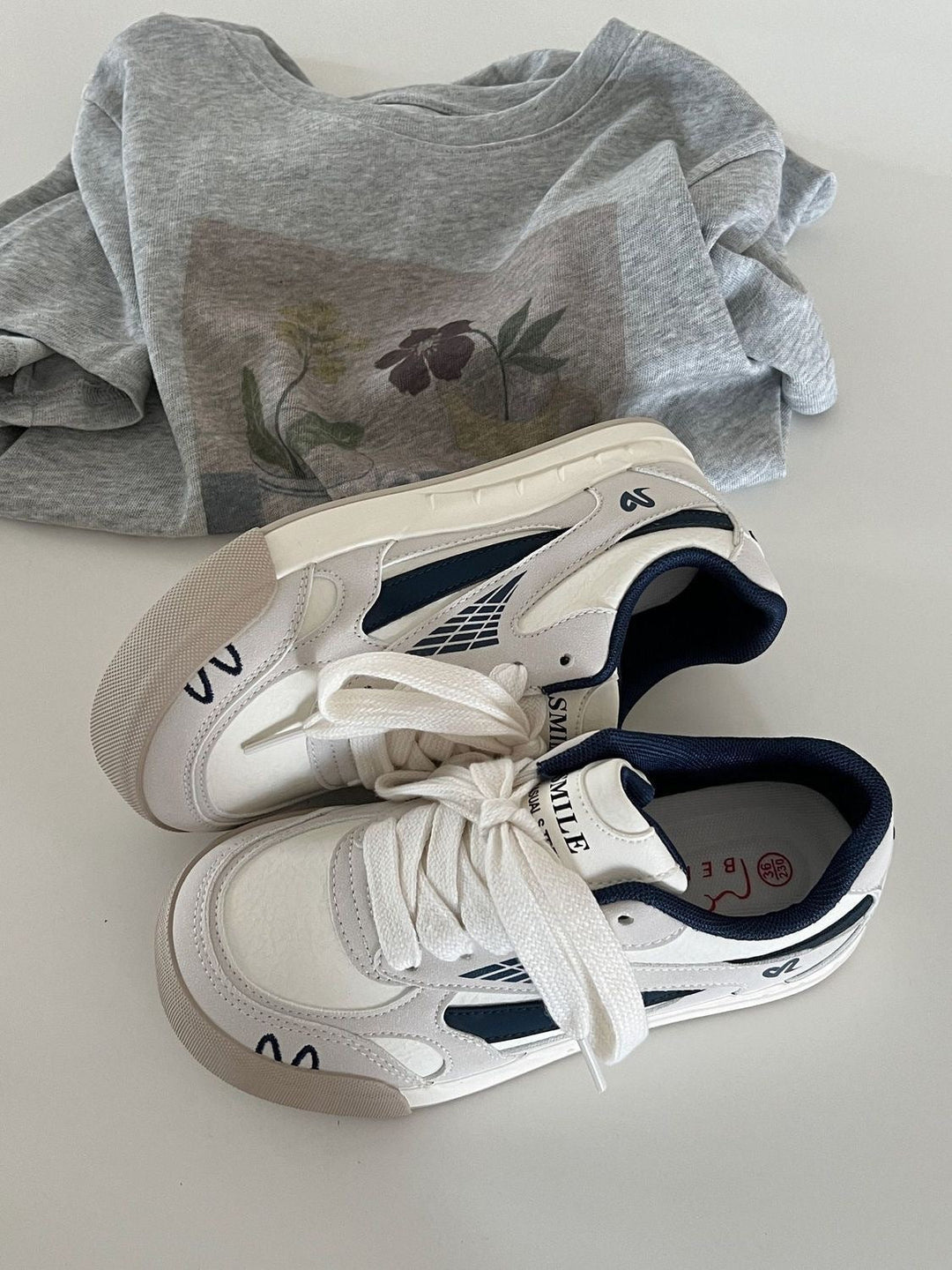 Women's sporty sneakers with breathable mesh details Mune Fashion