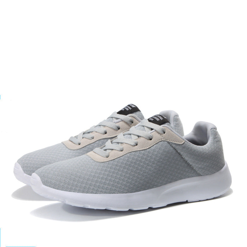 Unisex lightweight training sneakers with seamless knitted upper material, padded heel collar, and responsive EVA midsole Mune Fashion