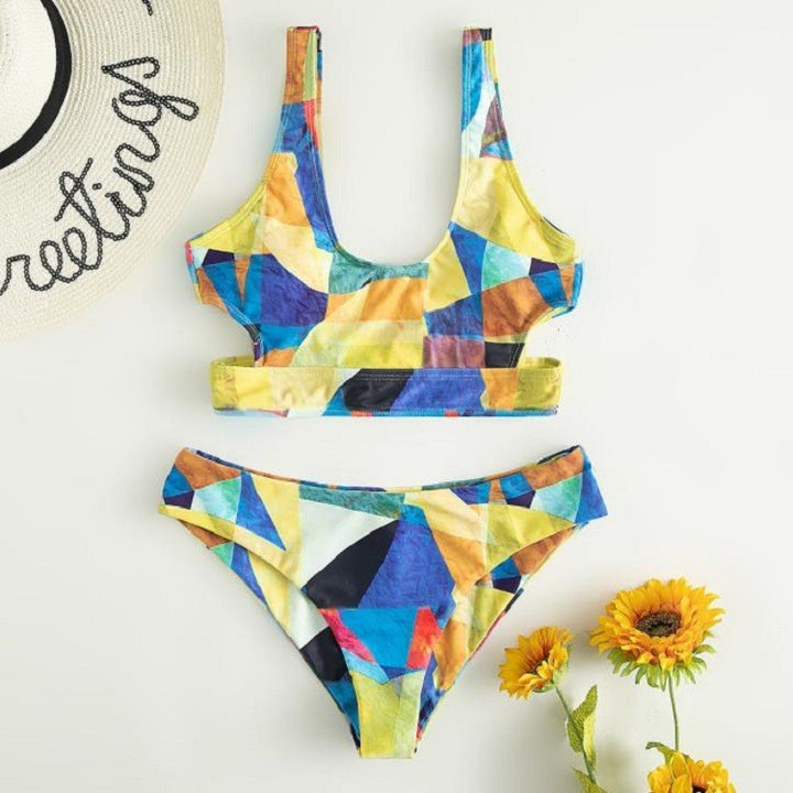 Women's Sport Bikini with Geometric Design and Wide Straps Mune Fashion