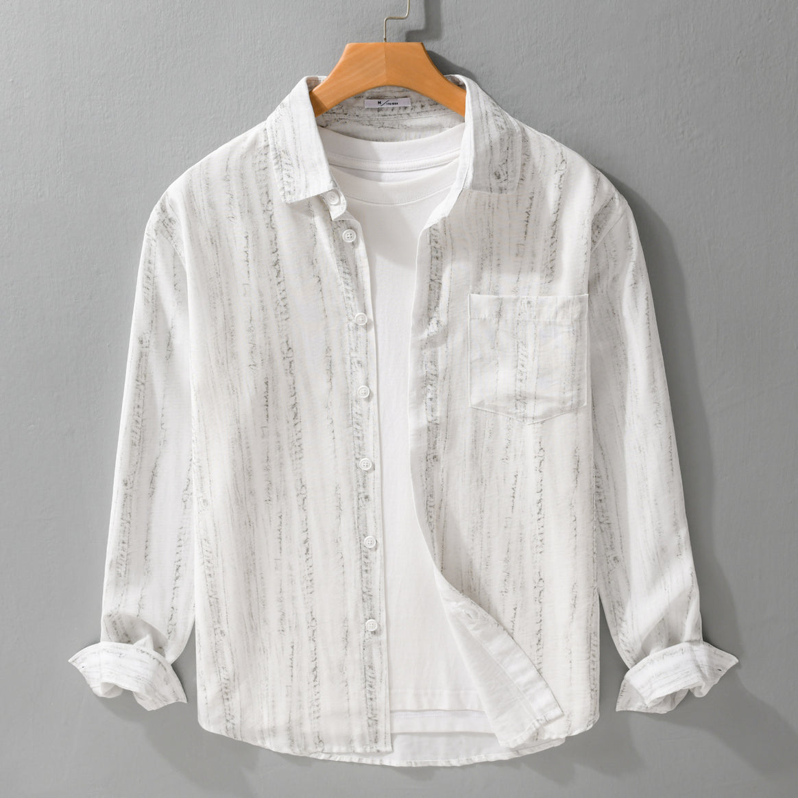 Men's Lightweight Layering Shirt made of Cotton Blend with Chest Pocket and Subtle Stripe Relief Mune Fashion