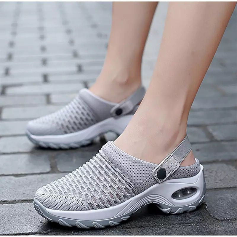 Unisex Breathable Mesh Clogs with Adjustable Heel Strap and Non-Slip Sole Mune Fashion