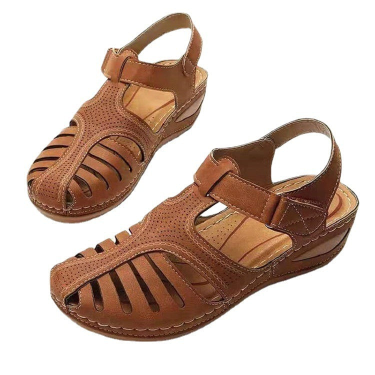 Women's Comfortable orthopedic sandal with closed toe area and adjustable Velcro closure Mune Fashion
