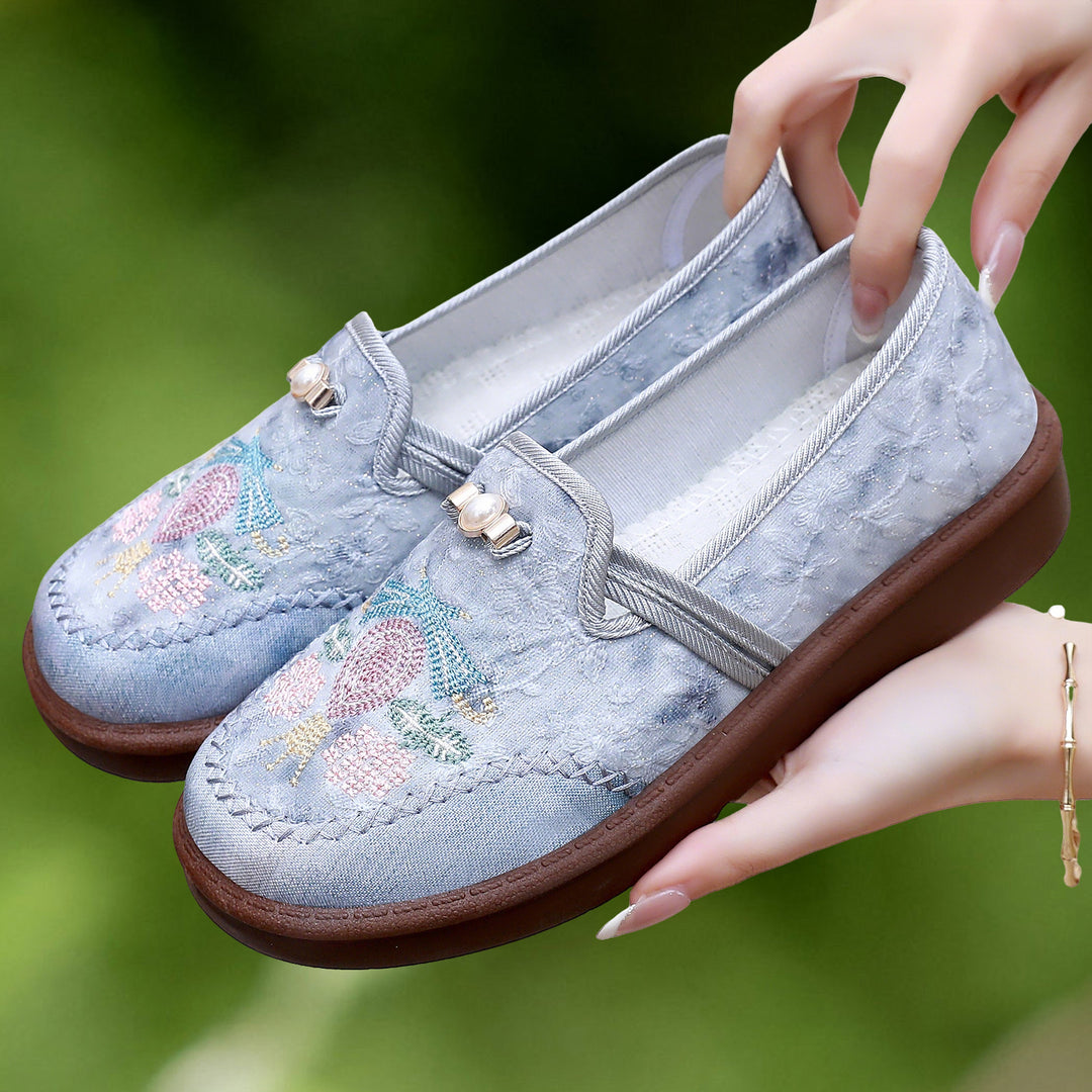 Women's filigree embroidered comfort slipper with pearl application and profiled non-slip sole Mune Fashion