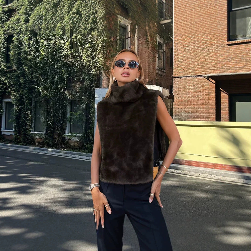Women’s Sleeveless Faux Fur Vest with High Wrap Collar and Short Cut Mune Fashion