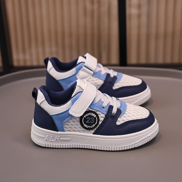 Women's sporty sneakers with breathable mesh upper and practical Velcro closure Mune Fashion