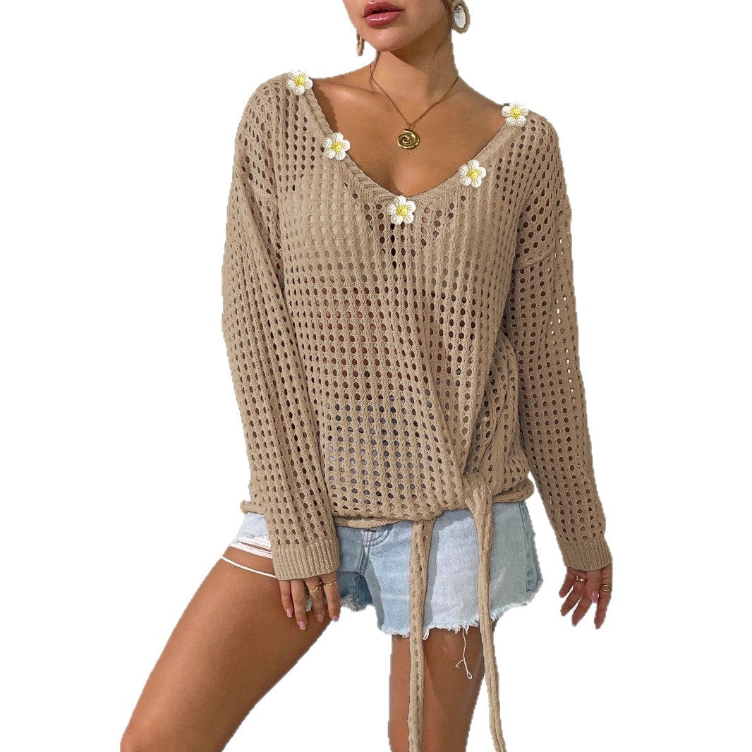 Women airy knit sweater with floral decor Mune Fashion