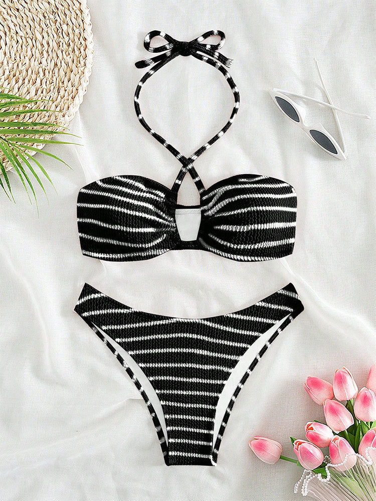 Women's Bandeau Bikini with stylish striped design Mune Fashion