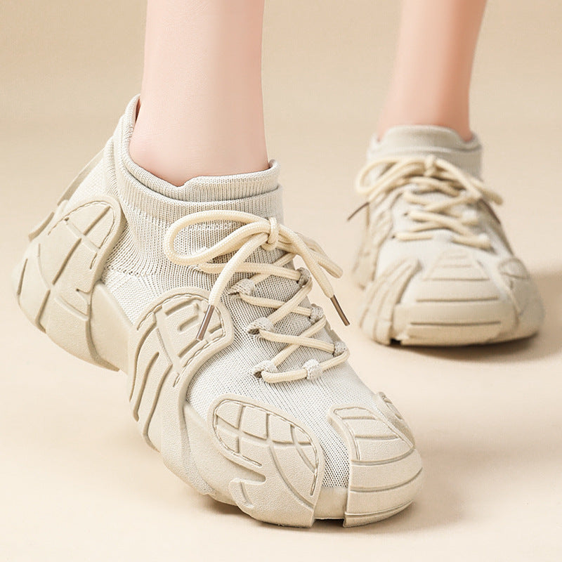 Men's sneaker made of solid material with sock-like knit shaft, molded rubber applications, and traction profile sole Mune Fashion
