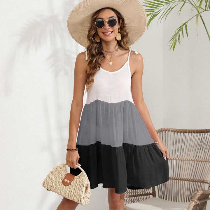Ladies airy summer dress with deep V-neckline and cheerful color gradient Mune Fashion