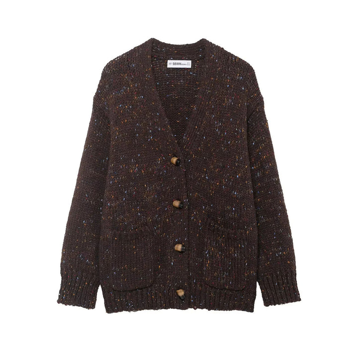 Women’s chunky knit cardigan with horn button front and patch pockets Mune Fashion