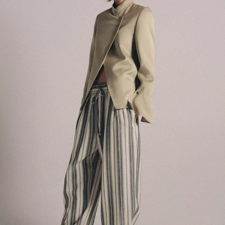 Women Elegant Cape Short Coat with Stand Collar, Asymmetrical Overlap and Sleeve Flaps Mune Fashion
