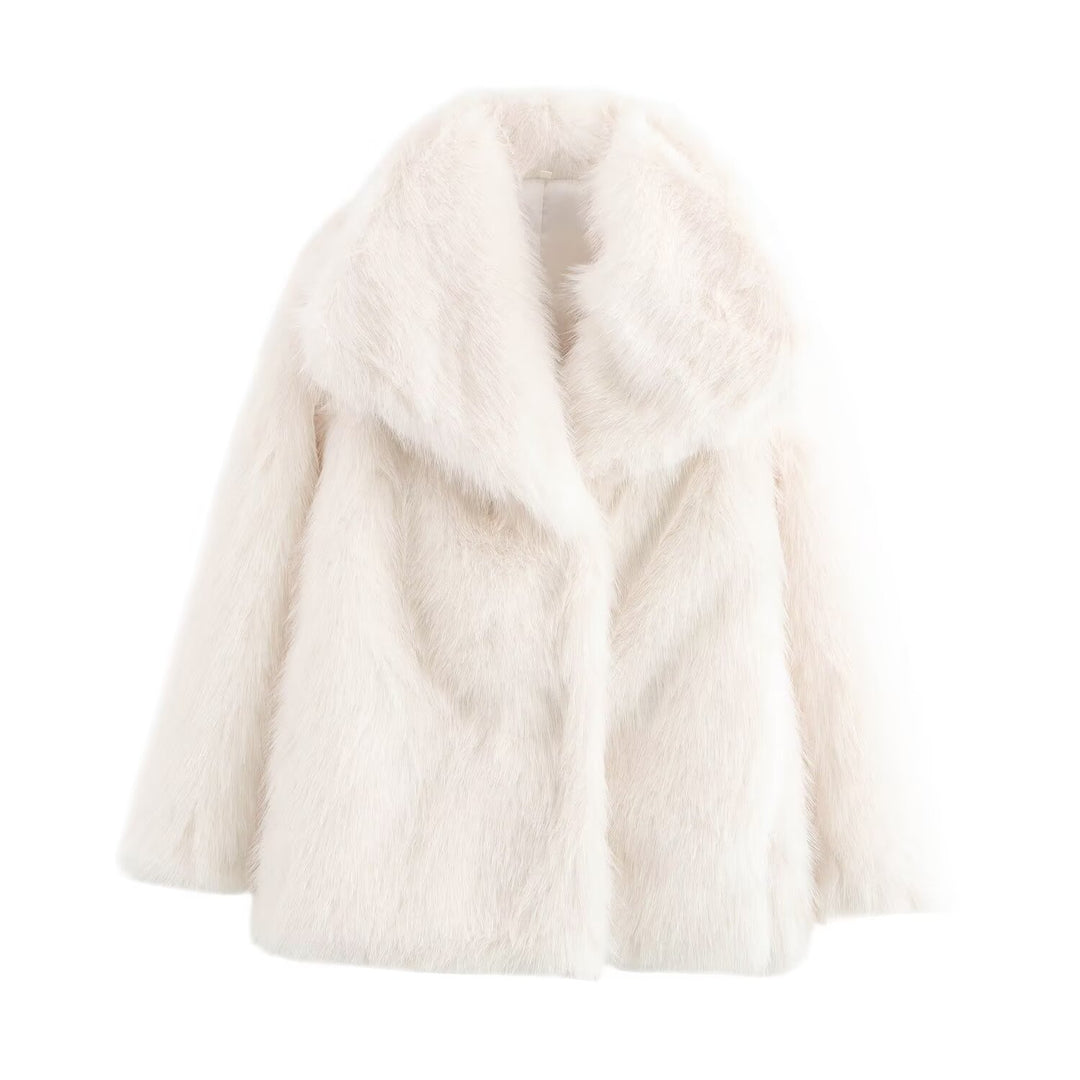 Ladies Short-Cut Faux-Fur Coat with Voluminous Shawl Collar and Straight Cut Mune Fashion