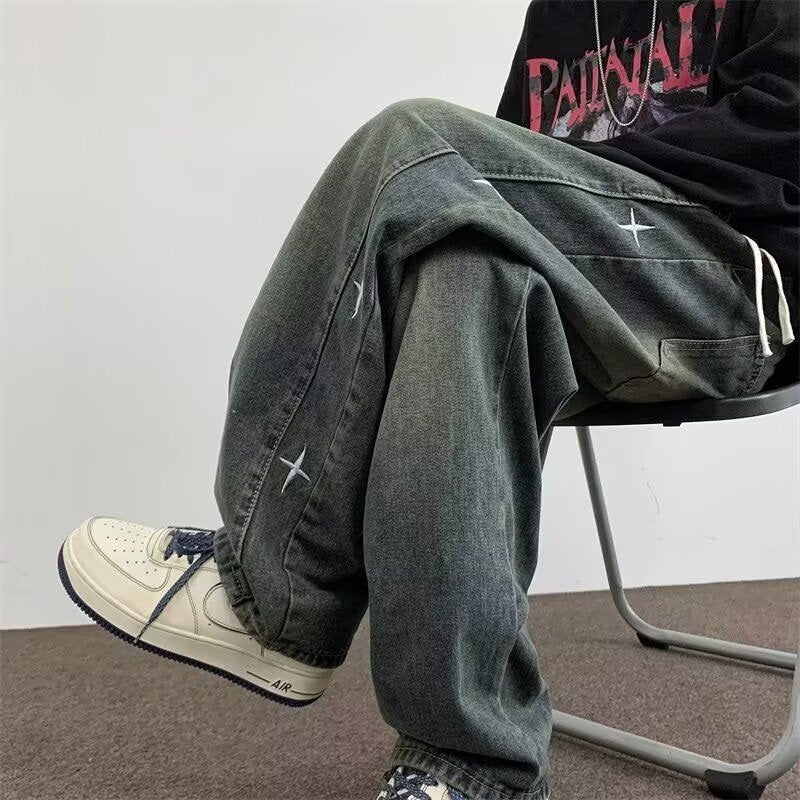 Women's Wide-Cut Jeans with Unique Mune Fashion Design