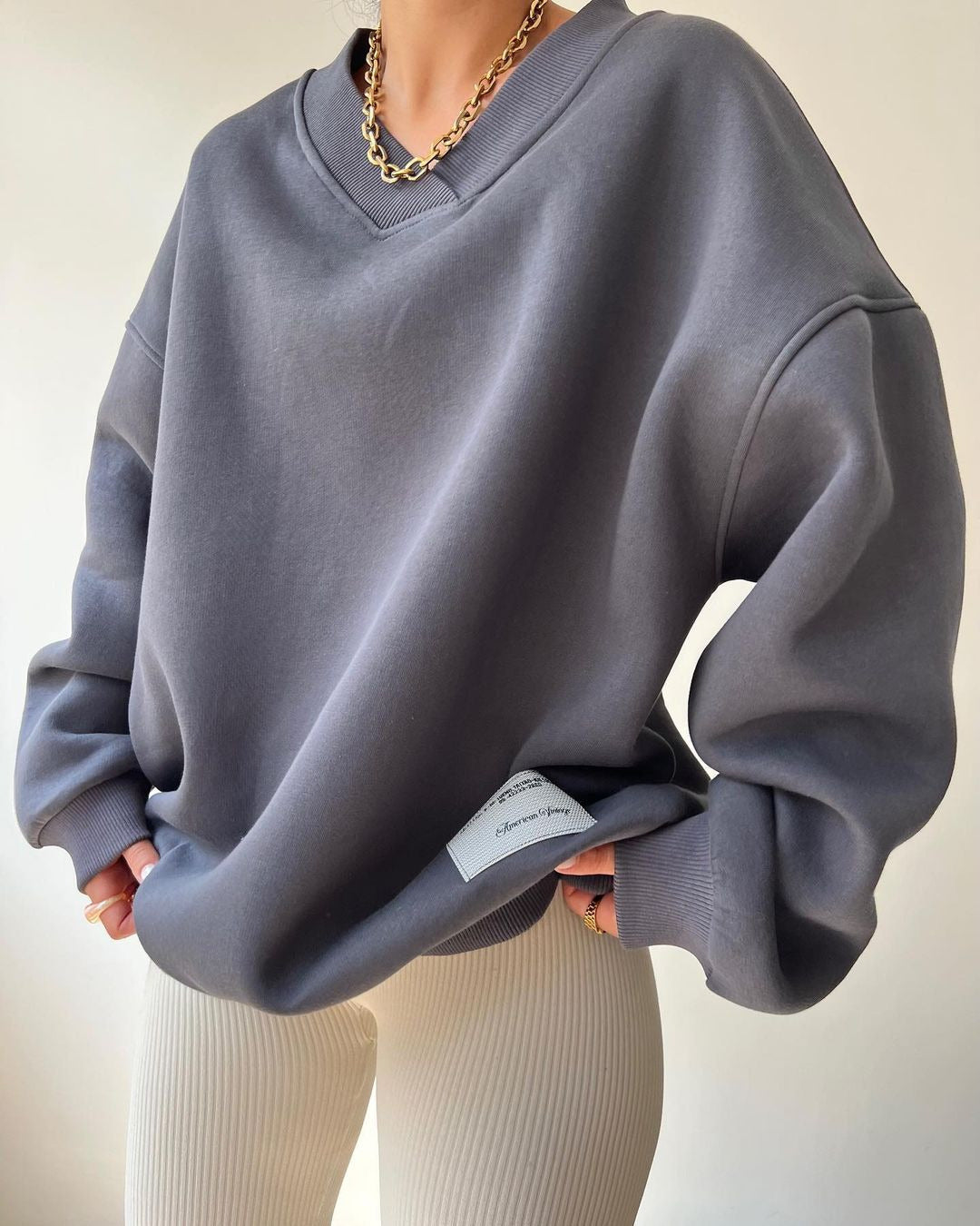Women Oversized Sweatshirt with V-neck and Ribbed Collar Mune Fashion