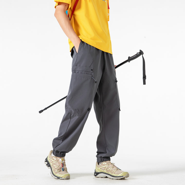 Men's Technical Cargo Jogging Pants with Elastic Tunnel Drawstring Waist and Multifunctional Flap Pockets Mune Fashion