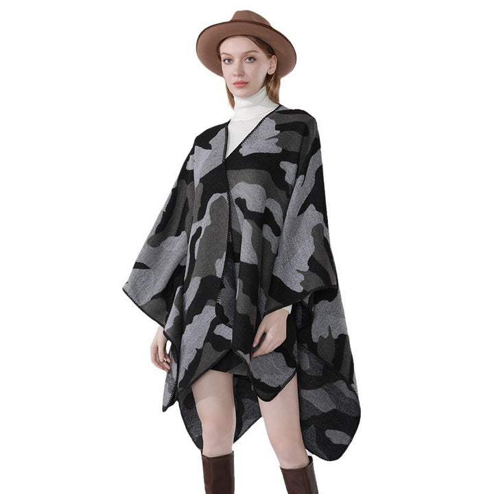Ladies Oversize Cape with Camouflage Jacquard, open Kimono drape and decorative seam