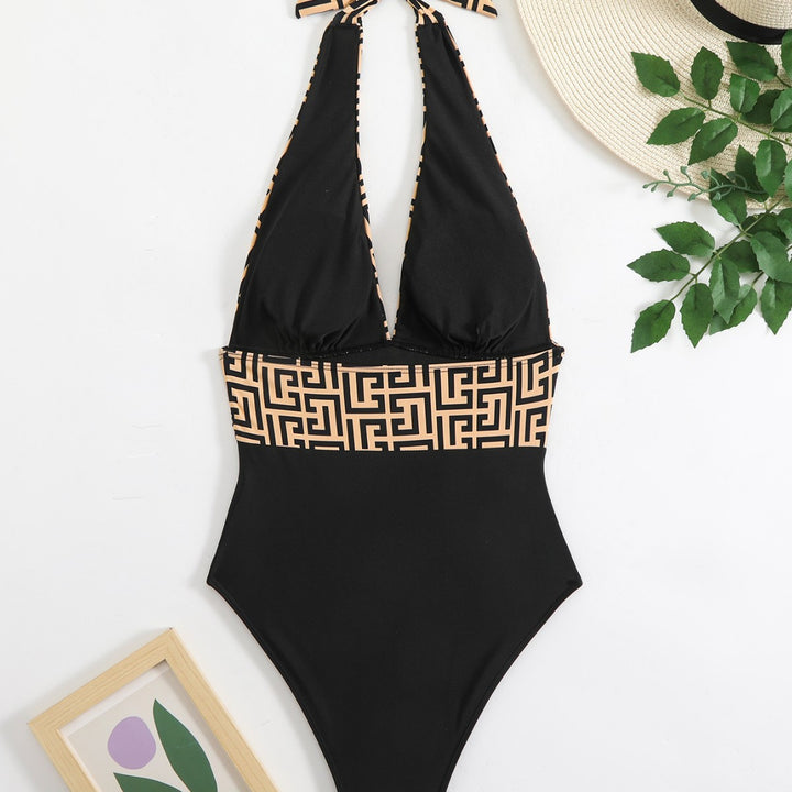 Women's high-cut swimsuit with fashionable pattern Mune Fashion