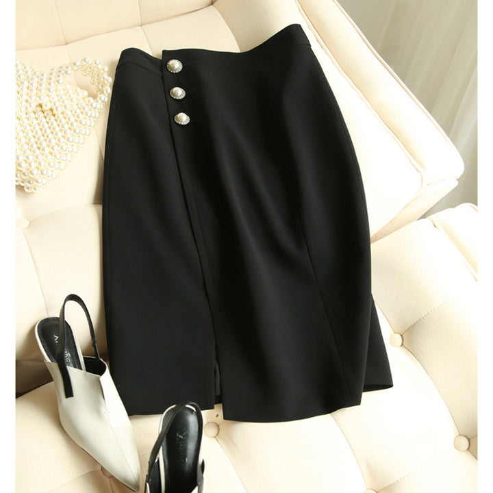 Ladies Figure-hugging Pencil Skirt with Button Details Mune Fashion