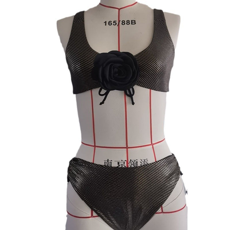 Women's bikini set with floral decor and sophisticated striped pattern Mune Fashion