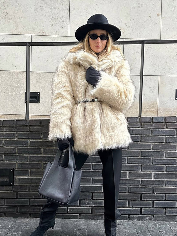 Women short coat made of faux fur with waist belt and voluminous shawl collar Mune Fashion
