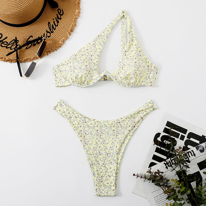 Women's bikini set with modern pattern and comfortable cut Mune Fashion