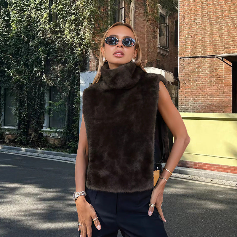 Women’s Sleeveless Faux Fur Vest with High Wrap Collar and Short Cut Mune Fashion