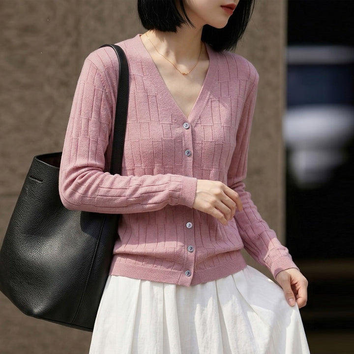 Ladies V-neck fine knit cardigan with structured block design and continuous button placket Mune Fashion