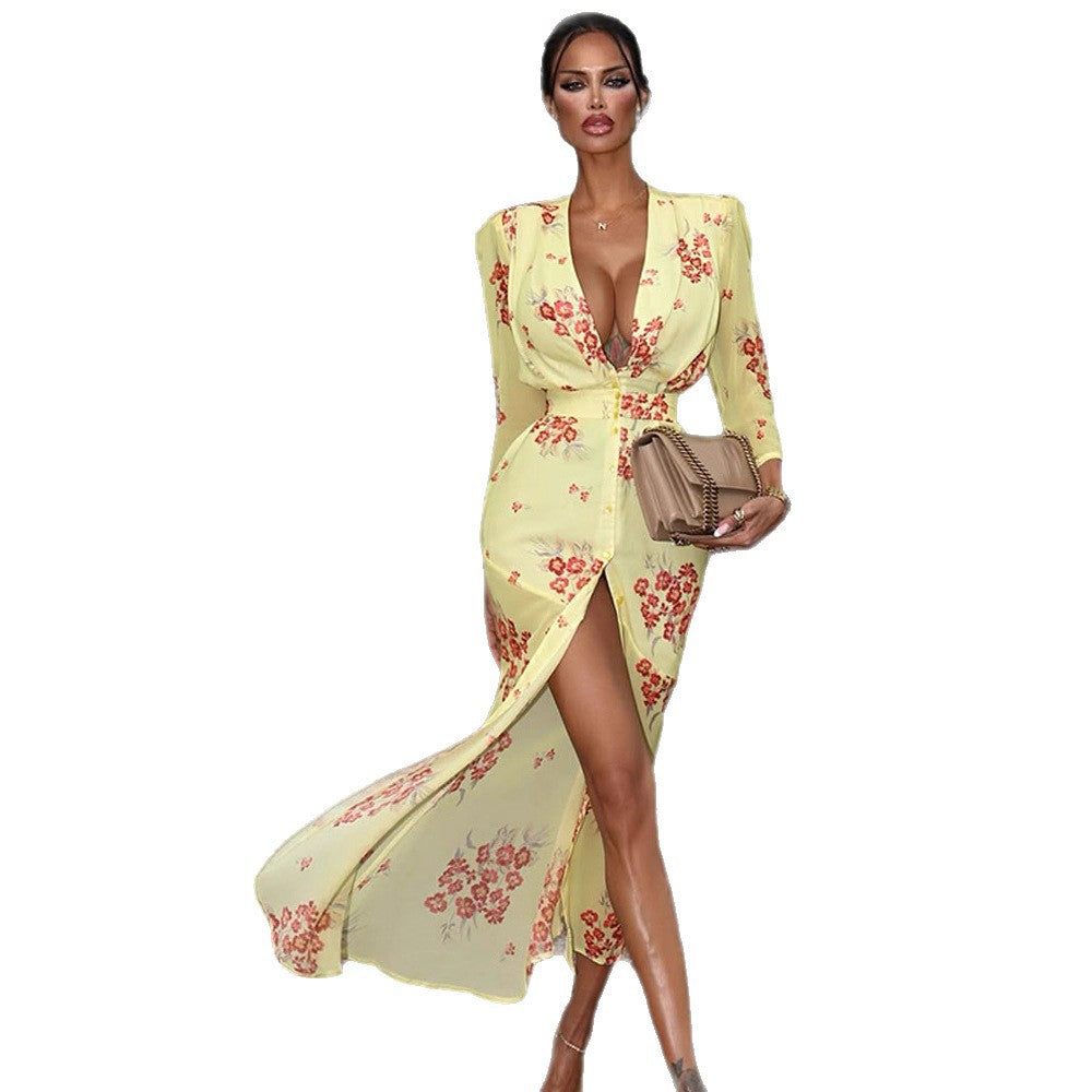 Women's maxi dress with deep V-neckline, tailored corset and high leg slit Mune Fashion