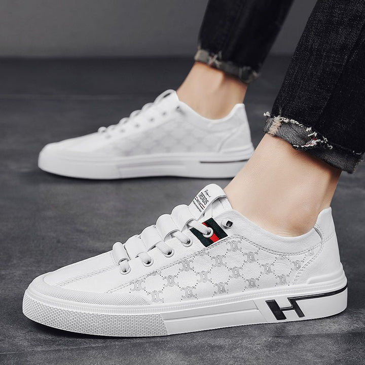 Women’s sporty sneakers made of high-quality leather with subtle logo embossing Mune Fashion