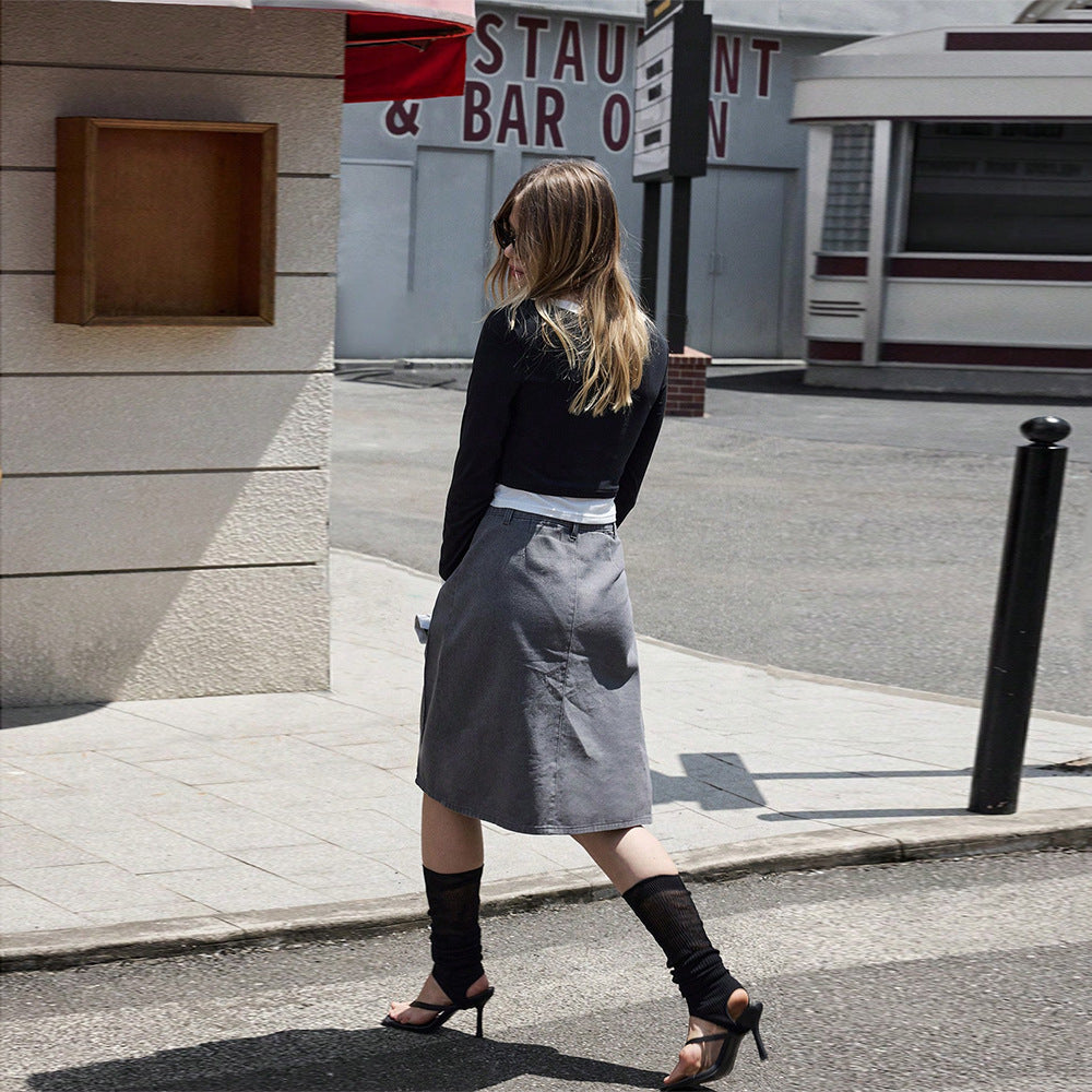 Women's A-line pleated skirt with high waist, distinctive box pleats and knee-length Mune Fashion