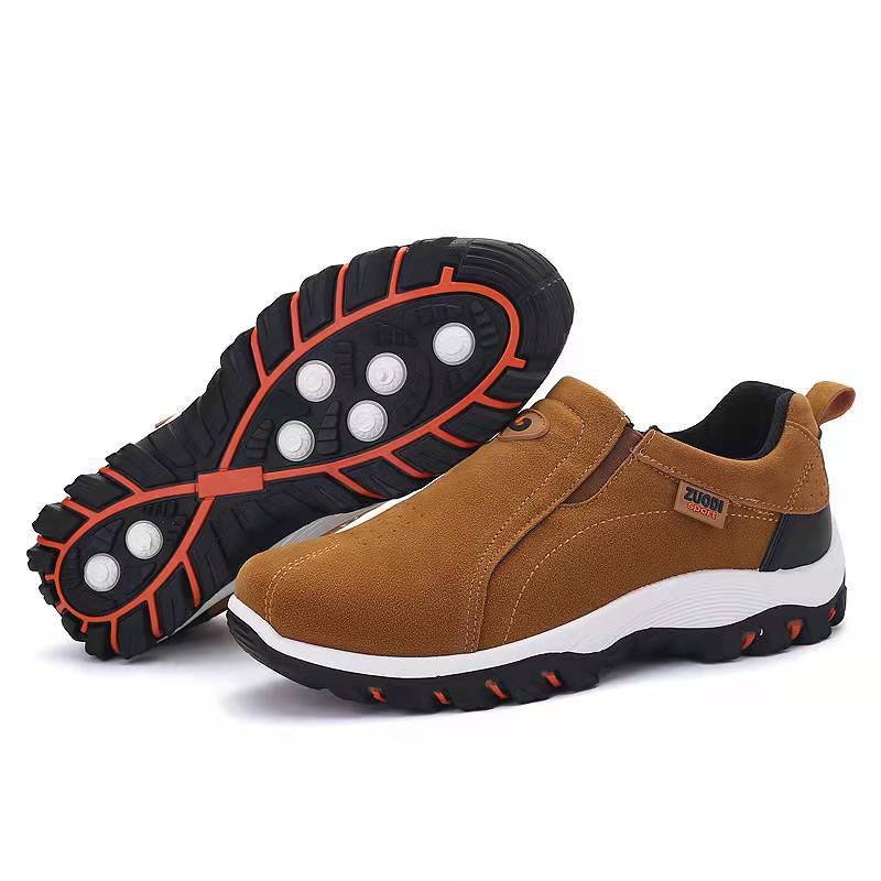 Men's robust slip-on sneakers in suede look with elastic inserts and profiled rubber outsole Mune Fashion