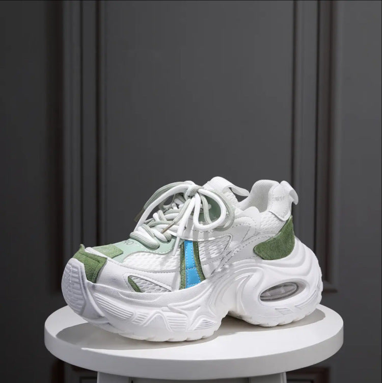 Women's sporty sneakers with stable cushioning and innovative design Mune Fashion