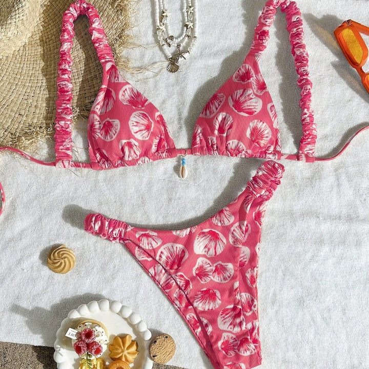 Women's Triangle Bikini with Cheerful Leaf Pattern Mune Fashion