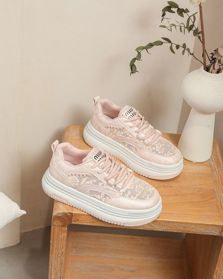 Women's sneakers with delicate floral pattern and padded sole Mune Fashion