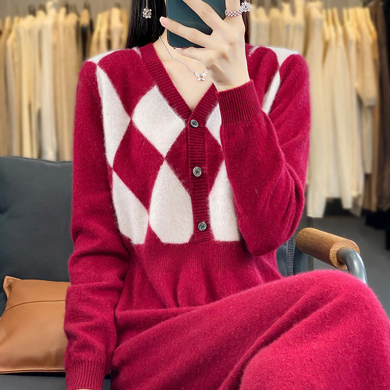 Women's knit set with V cardigan diamond pattern and fitted midi skirt Mune Fashion