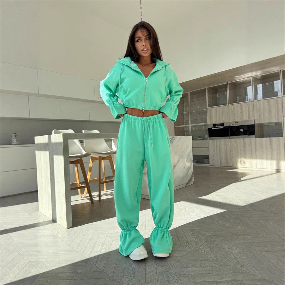 Women's Cropped Hoodie with Zipper and Tailored Drawstring Jogging Pants Mune Fashion