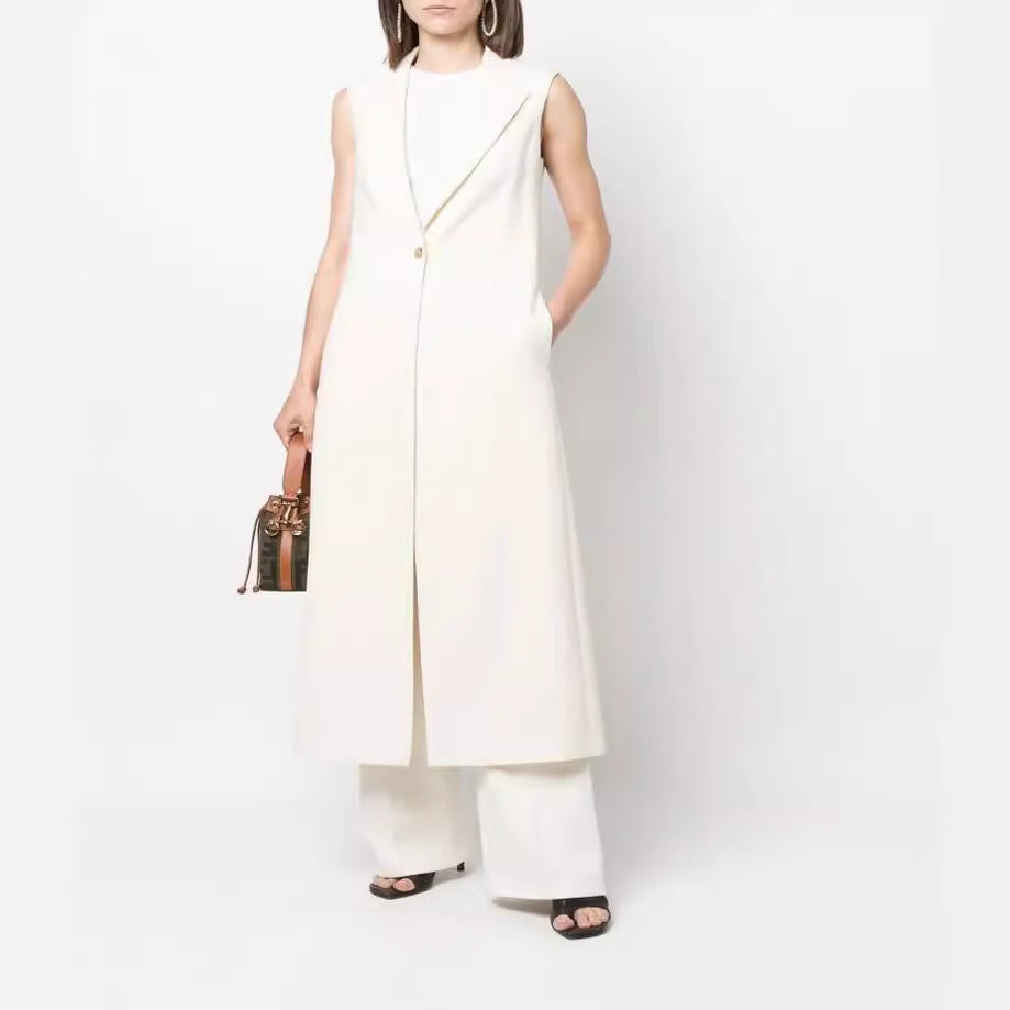 Women's Sleeveless Long Coat in Blazer Style with Shawl Collar and Tailored Seam Mune Fashion