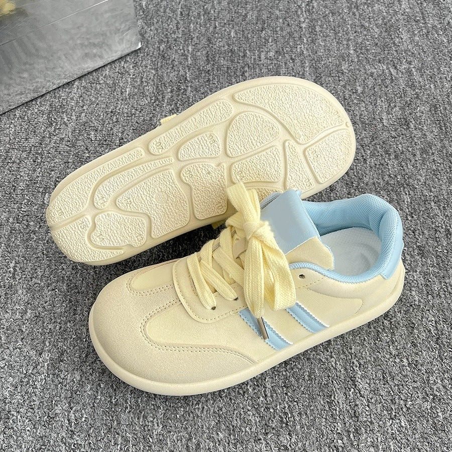 Women's fashionable sneakers with sporty design and comfortable cushioning Mune Fashion