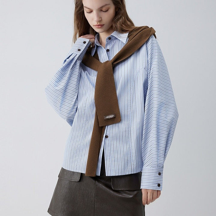 Women's further shirt with fine pinstripes and boxy cut Mune Fashion